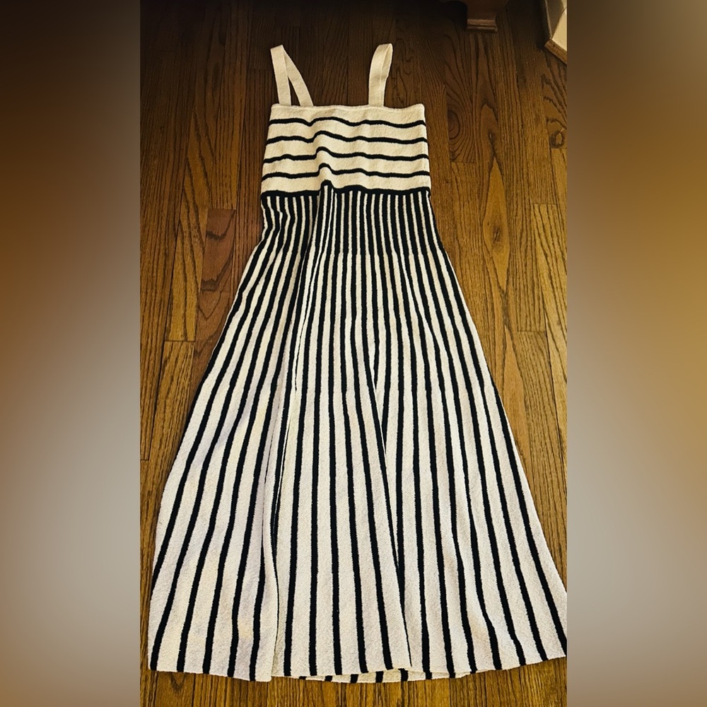 Zara Cream and Black Textured dress